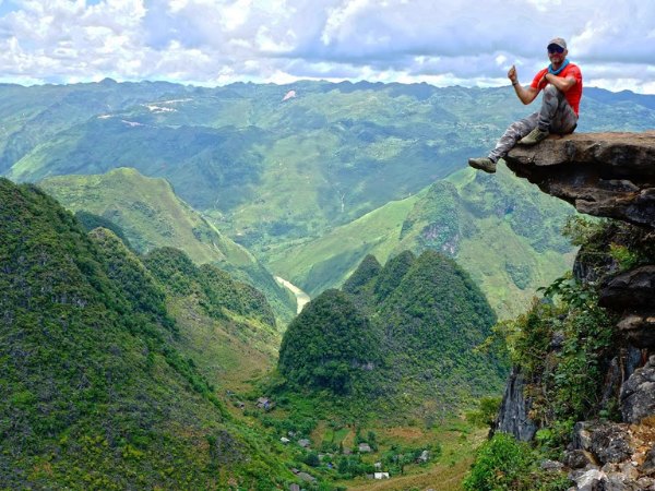 Ma Pi Leng is often hailed as the 'king' of mountain passes in the Northwest region