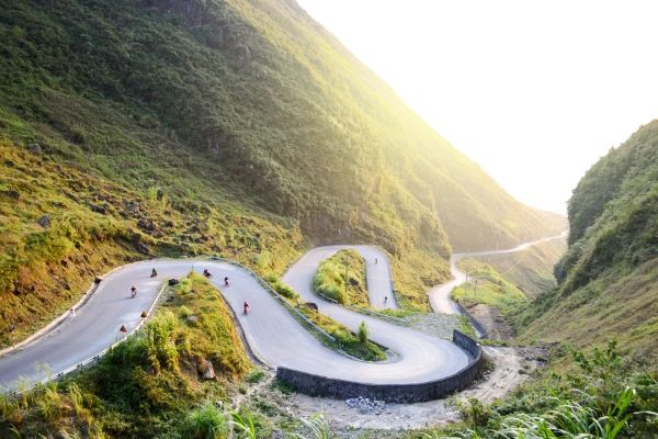 Essential tips to make the most of your Ha Giang adventure, from weather planning to local insights