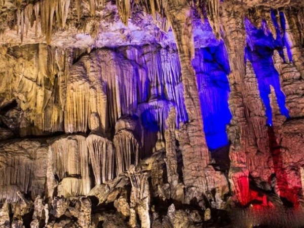 Lung Khuy Cave – A breathtaking natural wonder